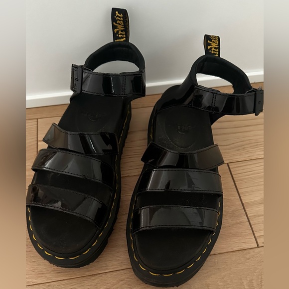 Dr. Martens Blair patent leather sandals size 9 - Picture 4 of 15